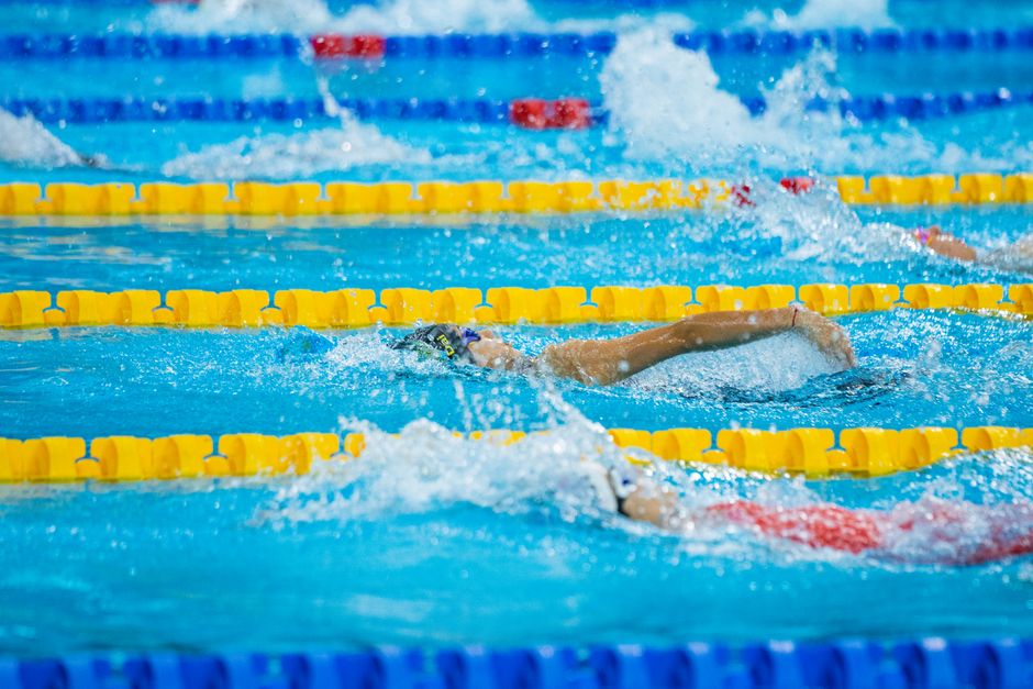 Swimming for Fitness: 7 Myths That Slow Beginners Down